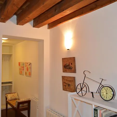 Apartment Nuncio Viejo